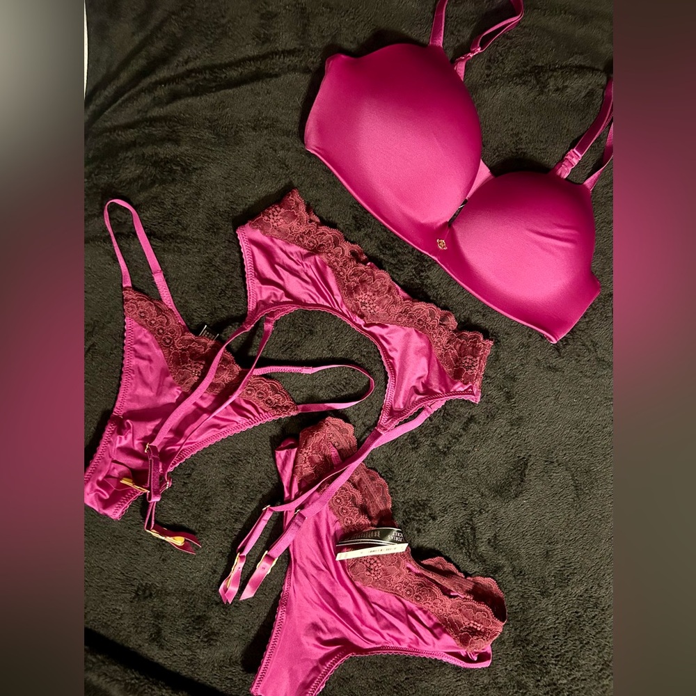 Victoria’s Secret set